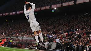 官方：32岁韩国国脚中场朴镕宇回归蔚山HD；他曾随艾因夺亚冠
